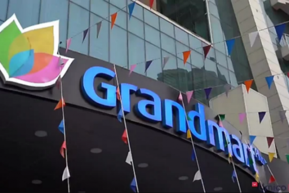 “Grandmart” parklanma pulu yığır-FOTO