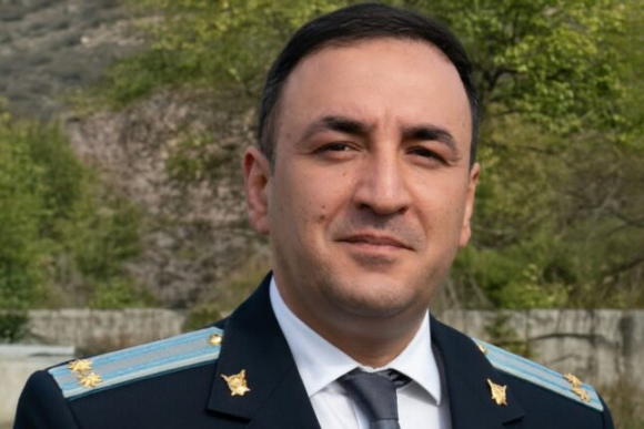 Qalmaqallı prokuror işdən çıxarıldı