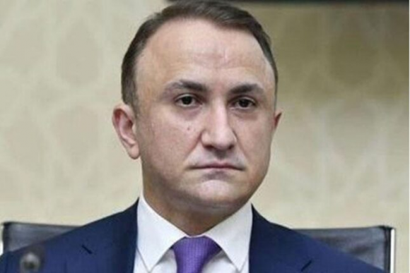 Nərimanovun başçısı Novruzdan çıxa bilməyib