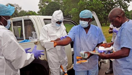 Dünya Ebolaya uduzur: 2917 ölü