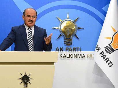 AKP-dən açıqlama: Nazirlər istefa verməyib