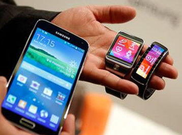 Samsung smartfon kimi saat buraxacaq