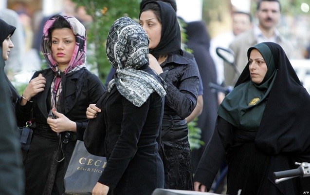 İranda qadınların geyimi ilə bağlı qayda dəyişir