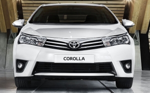 Əfsanəvi Toyota Corolla prestijli sedanların satışı üzrə yenə öndədir