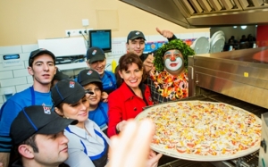 Bakıda Dominos Pizza restoranı açıldı – Azərbaycanda ilk