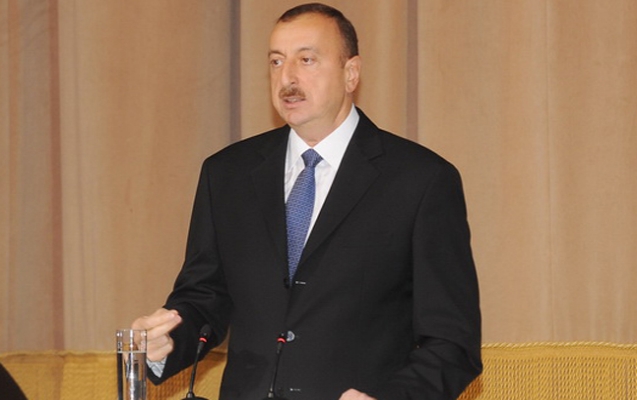 İlham Əliyev yeni seçilmiş prezidentlə görüşüb