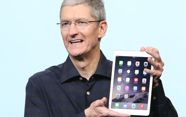 “Apple”ın baş direktorunun 1 illik qazancı- 65,2 milyon