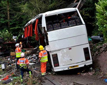 Serbiyada turist avtobusu qəzaya uğrayıb: 5 nəfər yaralanıb