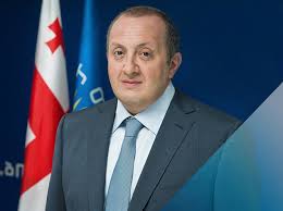 Gürcüstanın yeni prezidenti planlarından danışdı