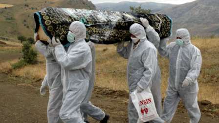 Dünya Ebolaya uduzur: 1900 ölü