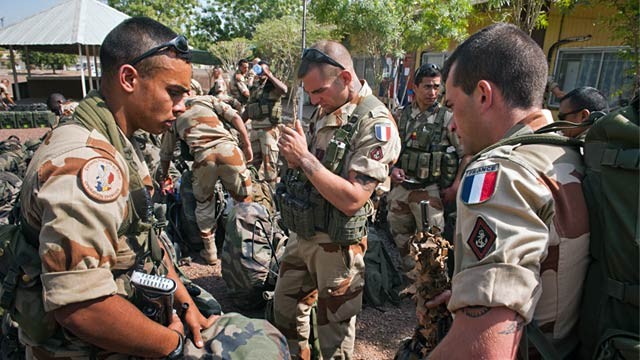 Fransa Suriyaya hücum qərarı verdi; Suriyaya qarşı koalisiya