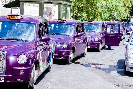 Bakıya daha 200 `London taksisi` gətirildi