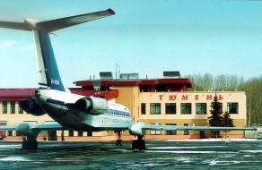 Azərbaycanlı Tümen hava limanında 2 milyon rublla saxlanılıb