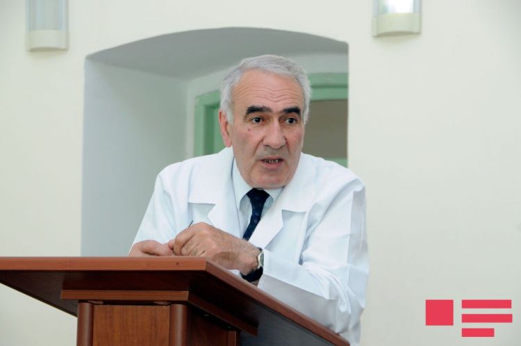 Baş pediatr: “Azərbaycanda anaların 48 faizi subyektiv səbəblərdən körpəsinə süd vermir”