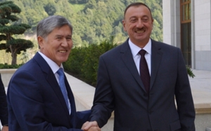 Prezident Qırğız prezidenti ilə görüşdü
