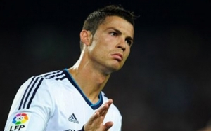 Ronaldodan daha bir xeyirxahlıq-  Video