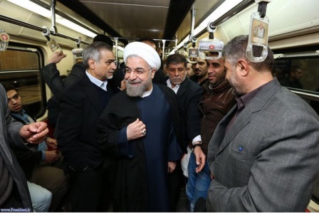 Prezident işə metro ilə getdi - FOTO