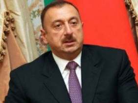 İlham Əliyev jurnalisti mükafatlandırdı