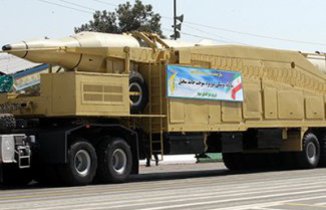 İran 2 km hərəkət radiusu olan ballistik raketlər nümayiş etdi