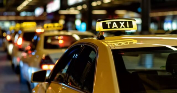 Azərbaycanda bu taksi şirkəti gediş haqqını bahalaşdırdı – Yeni qiymət