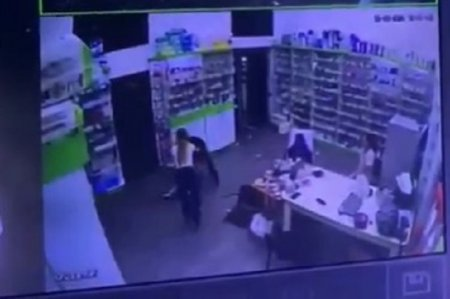 Aptek müdirinin işçini DÖYMƏ BƏHANƏSİ... - TƏFƏRRÜAT