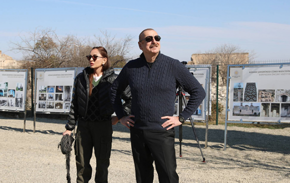 Prezident xanımı ilə Ağdama getdi