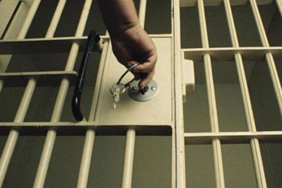 Həbsdə olduğu müddətdə adına cərimələr yazılıb – VİDEO