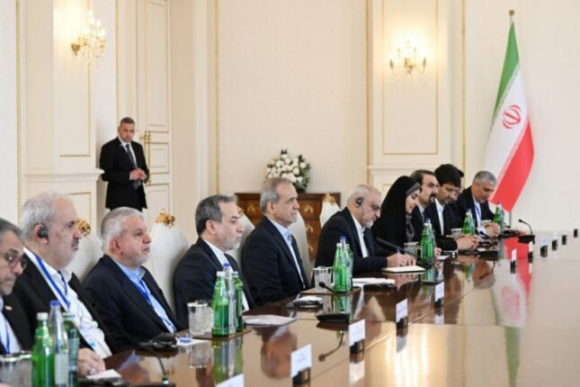 İran Prezidenti: Özümü Təbrizdəki, Ərdəbildəki kimi hiss edirəm