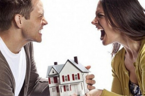 Boşanma zamanı əmlak bölgüsü necə tənzimlənir? – Hüquqşünas