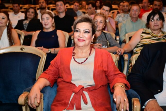 Afaq Bəşirqızına “Şərəf” ordeni təqdim olundu