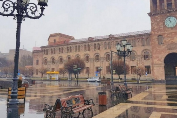 İrəvan Qarabağdan köçən ermənilər üçün 400 milyon dollar ayırıb