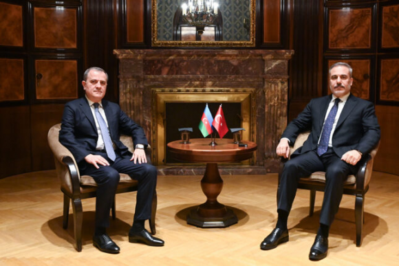 Ceyhun Bayramov və Hakan Fidan Vyanada görüşdü