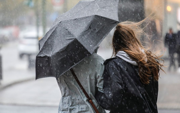 Bakıya sulu qar yağır