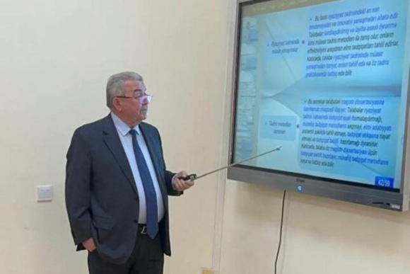 Dosentdən Misir Mərdanova CAVAB: “Bu təhlili 25 il əvvəl, nazir olanda etsəydiniz…”